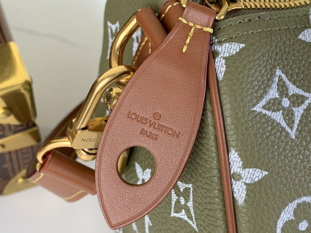 LV Speedy P9 Bandoulière 30 M15241 30x21x17cm