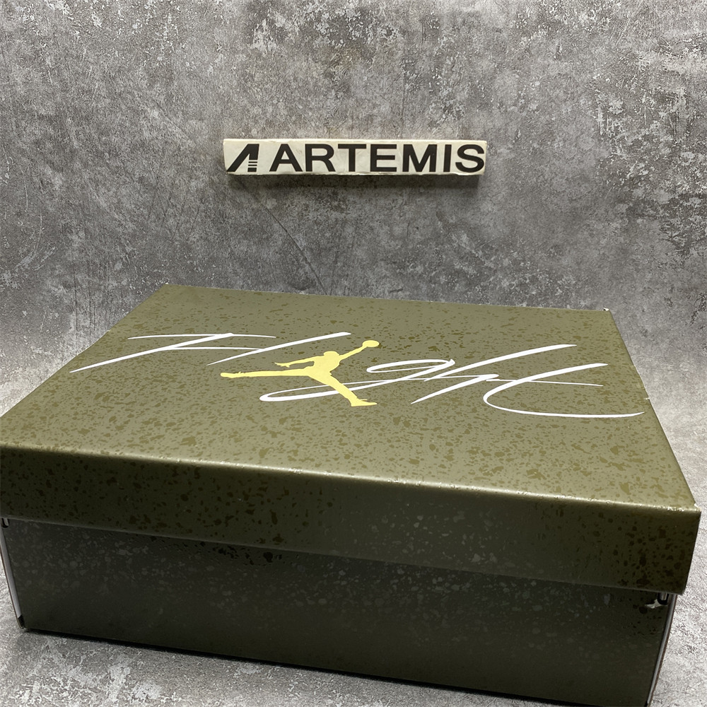 Air Jordan 4 Craft Medium Olive