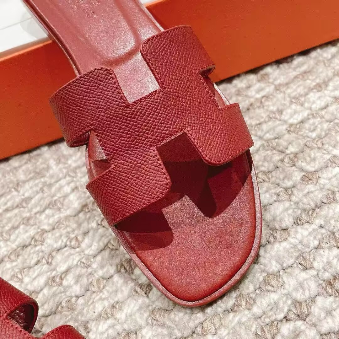 UA Hermès Oran sandal