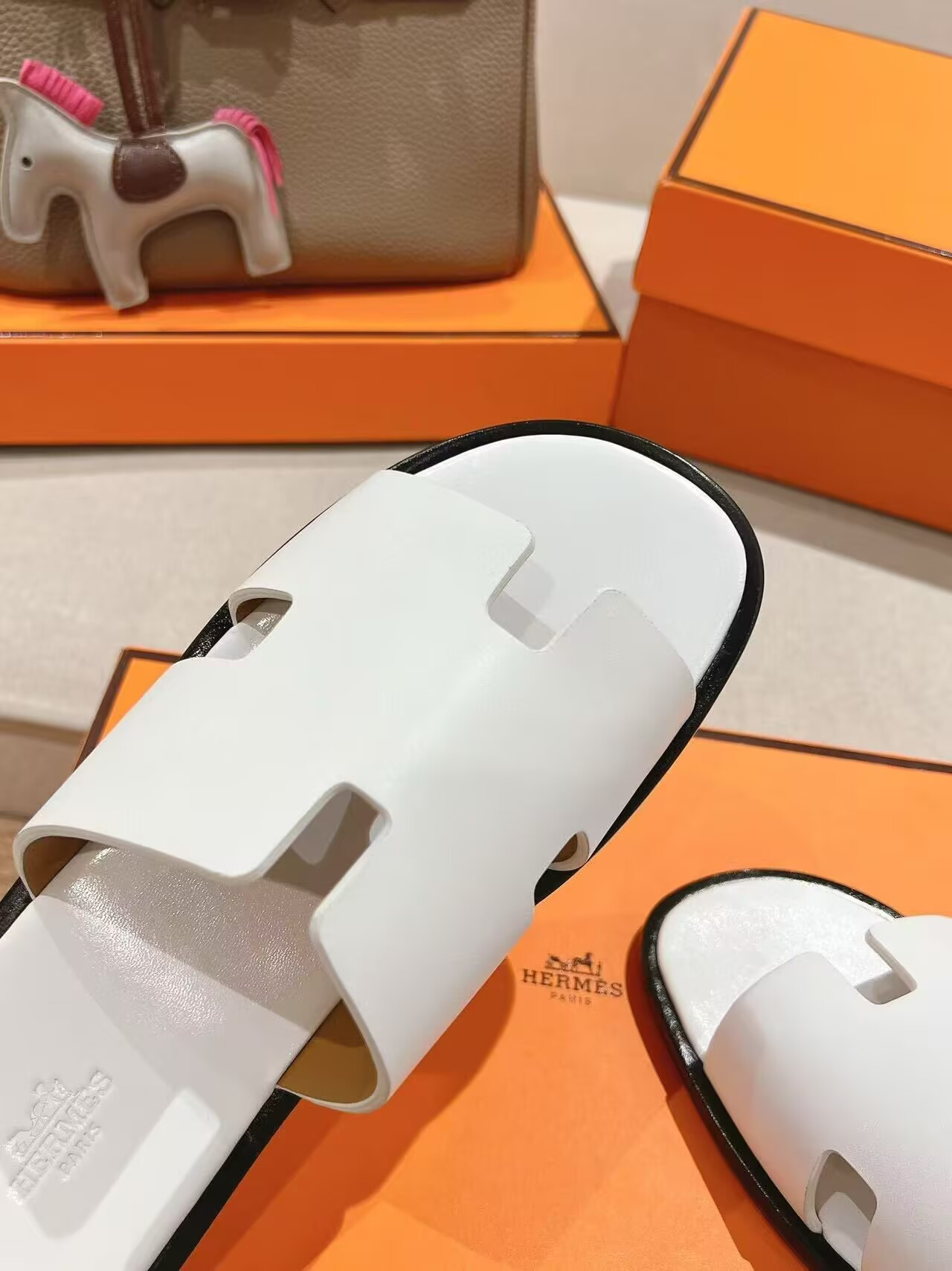 UA Hermès Izmir sandal