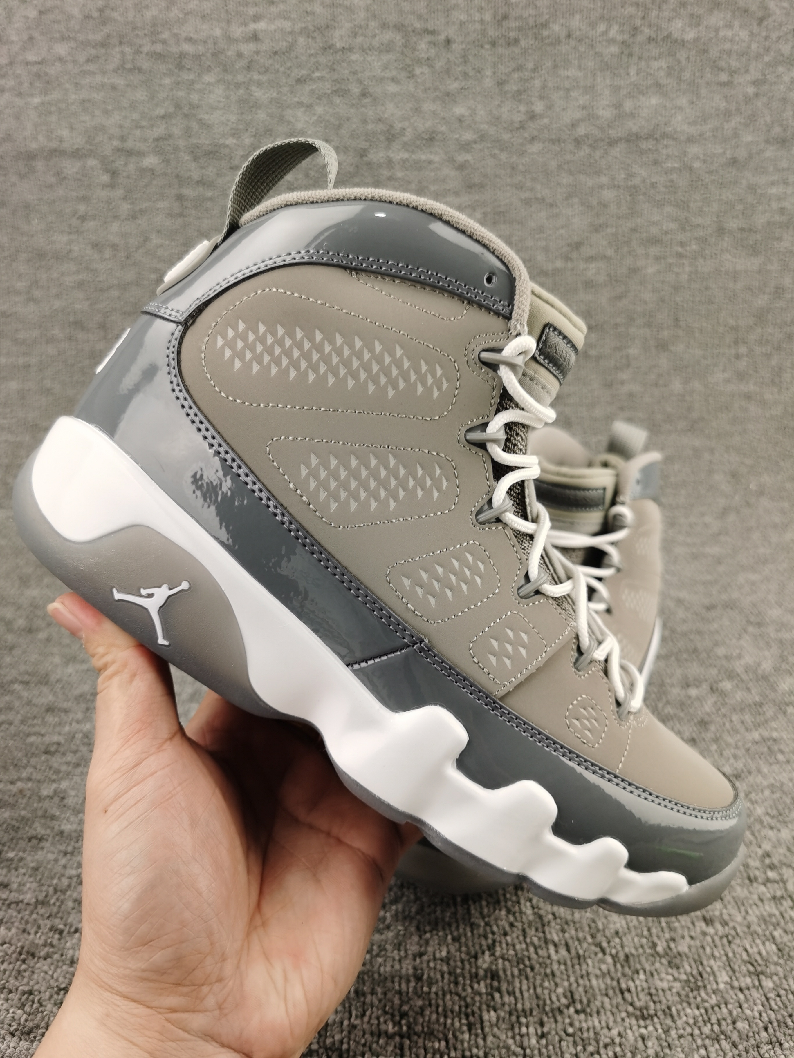 UA Air Jordan 9 Retro 