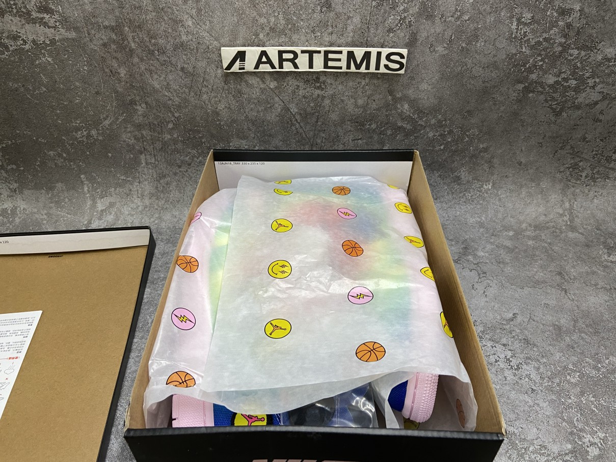 Air Jordan 1 Retro High  X Nike J Balvin