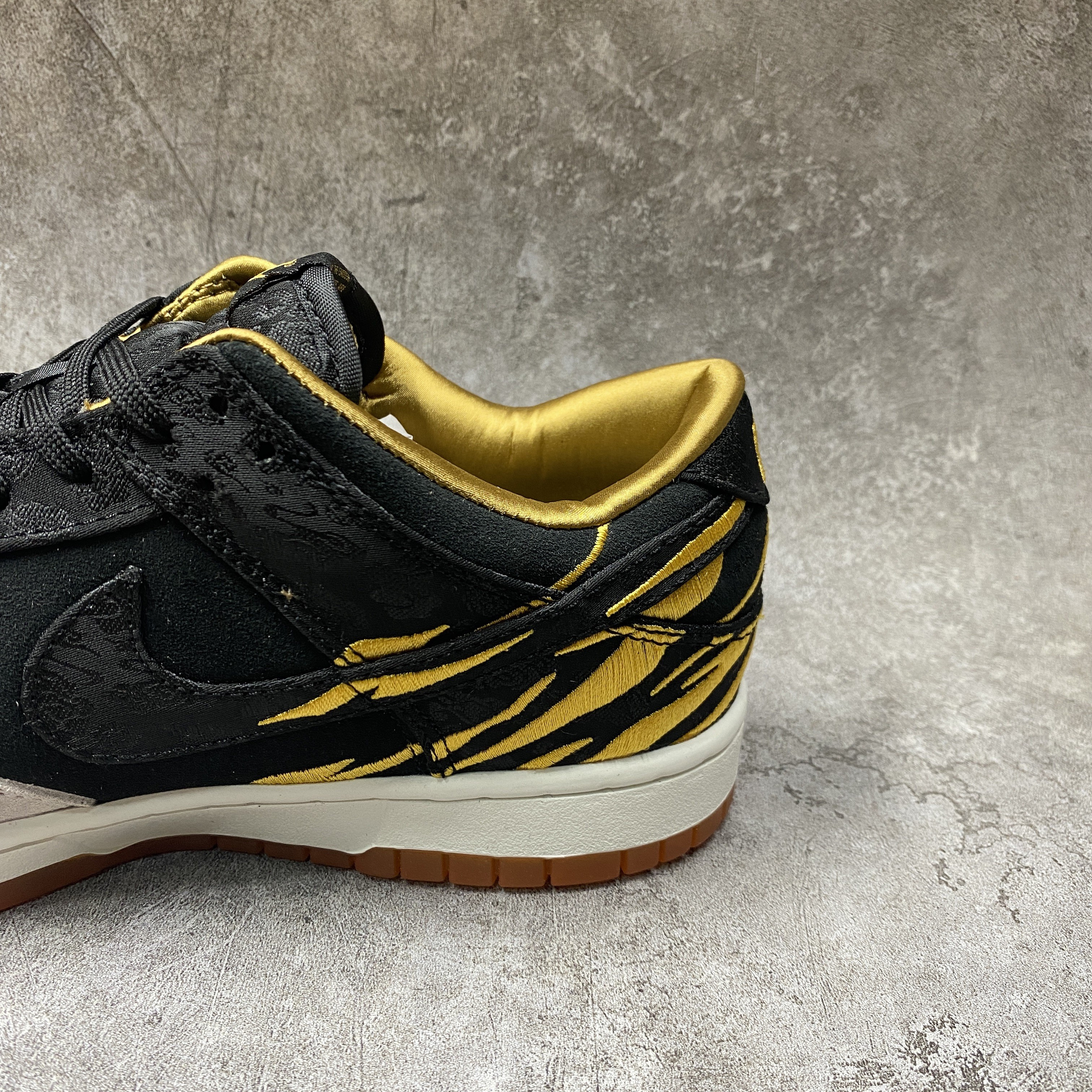 Nike Dunk Low Year of the Tiger（2022）