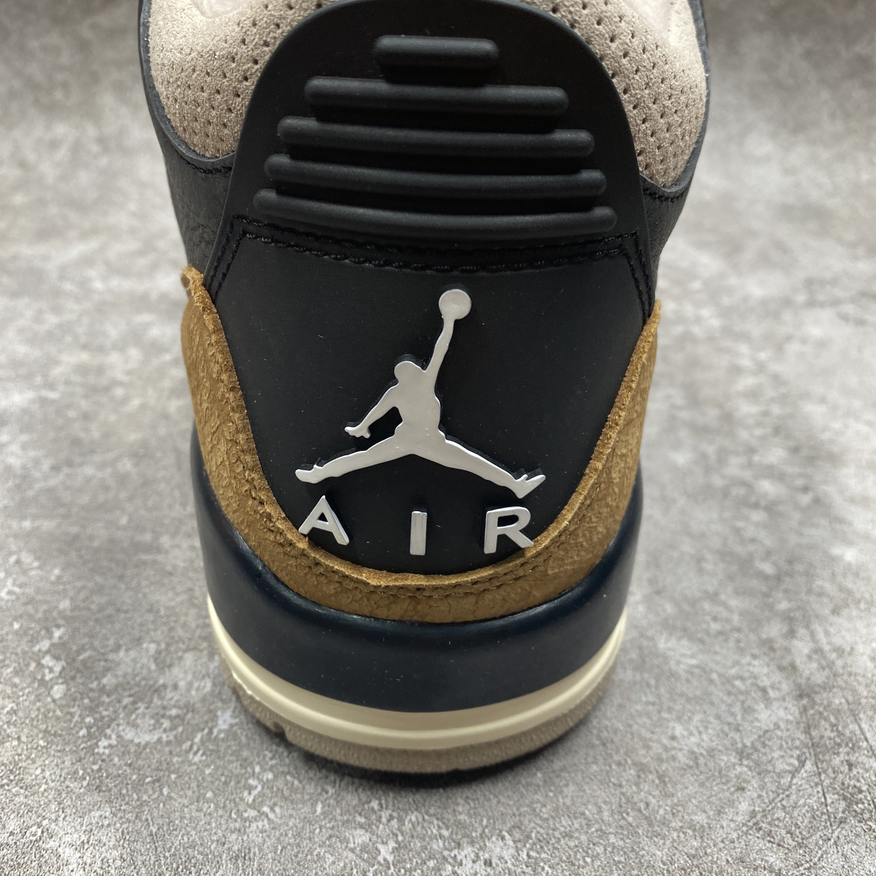 Air Jordan 3 Desert Elephant