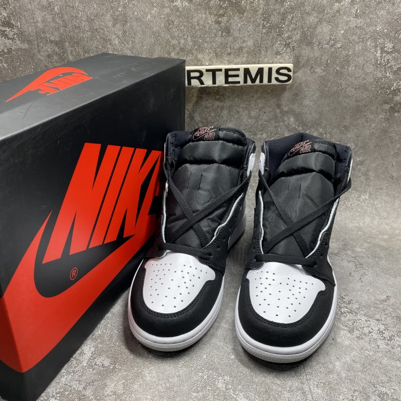 Air Jordan 1 Retro High OG Stage Haze