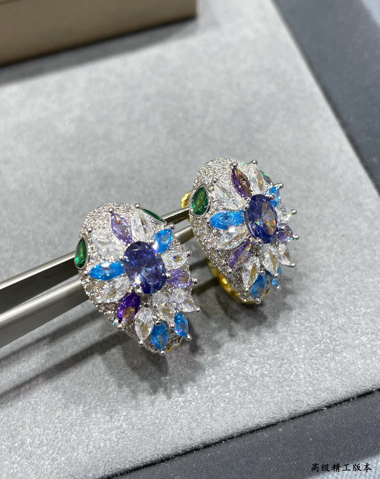 b*l*ai Di*m*nd princess snake earrings