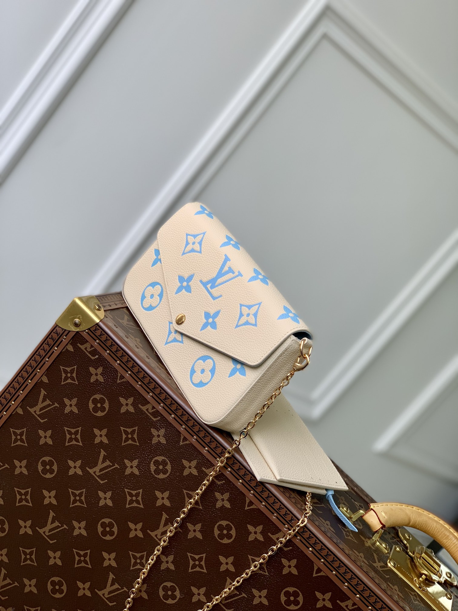 LV FÉLICIE POCHETTE M69977