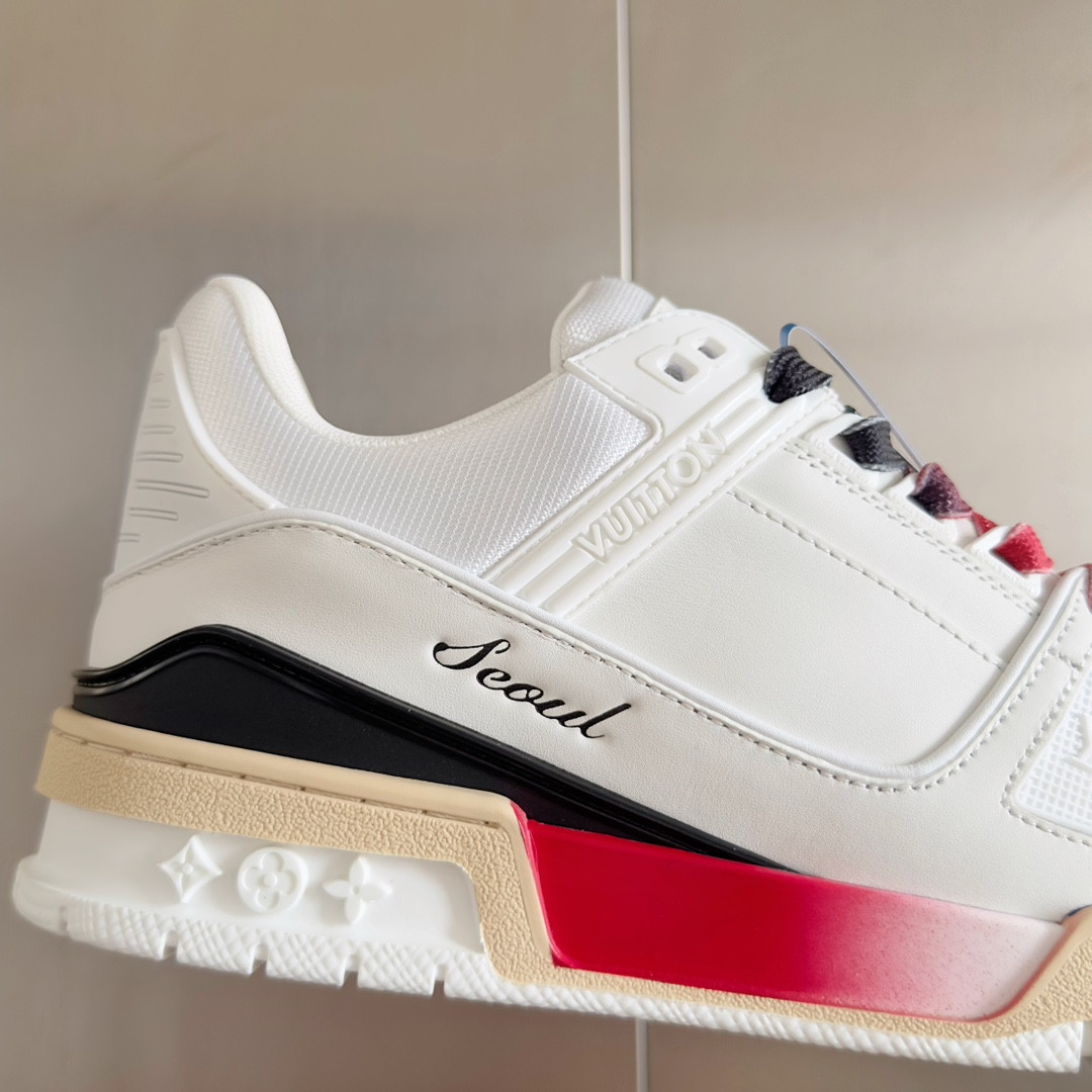 UA LV Trainer Sneaker