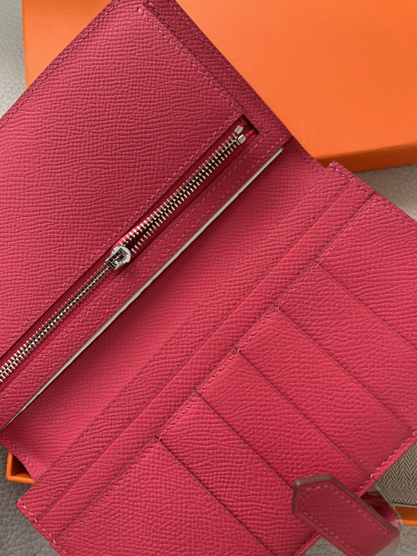 Hermès Long Wallet 17.5x9.5CM