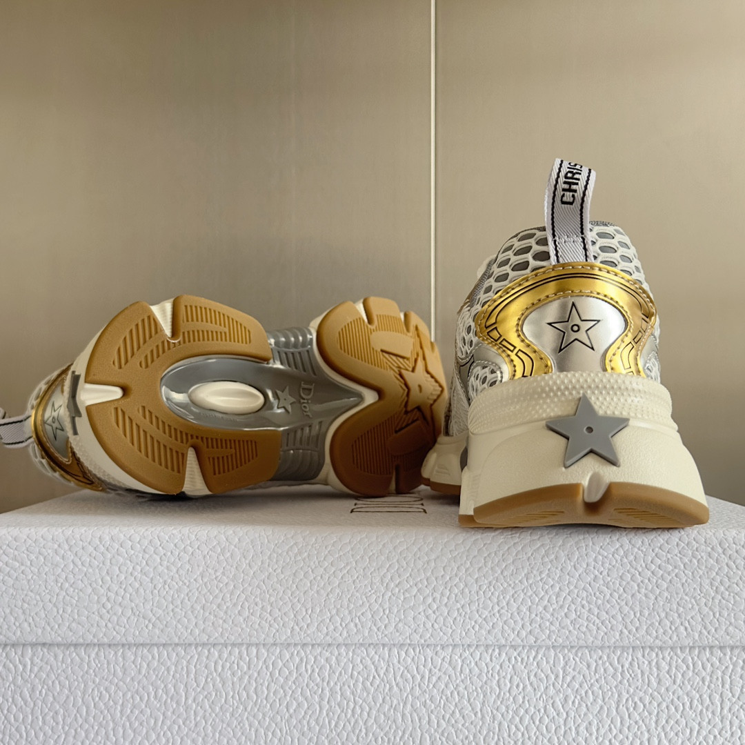 ua D*or vibe sneaker