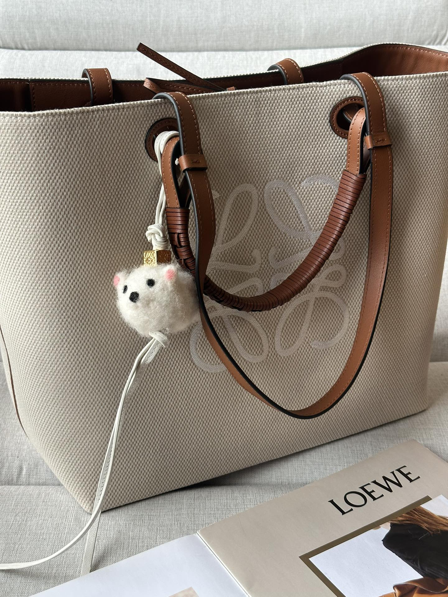 L0ew* anagram tote 32x18x12cm