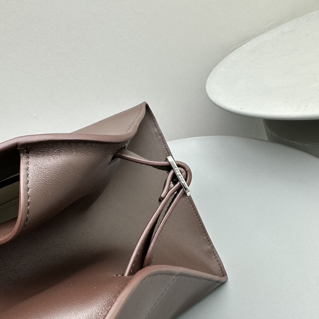 T*e R0w margaux 15 38.5x16x30cm