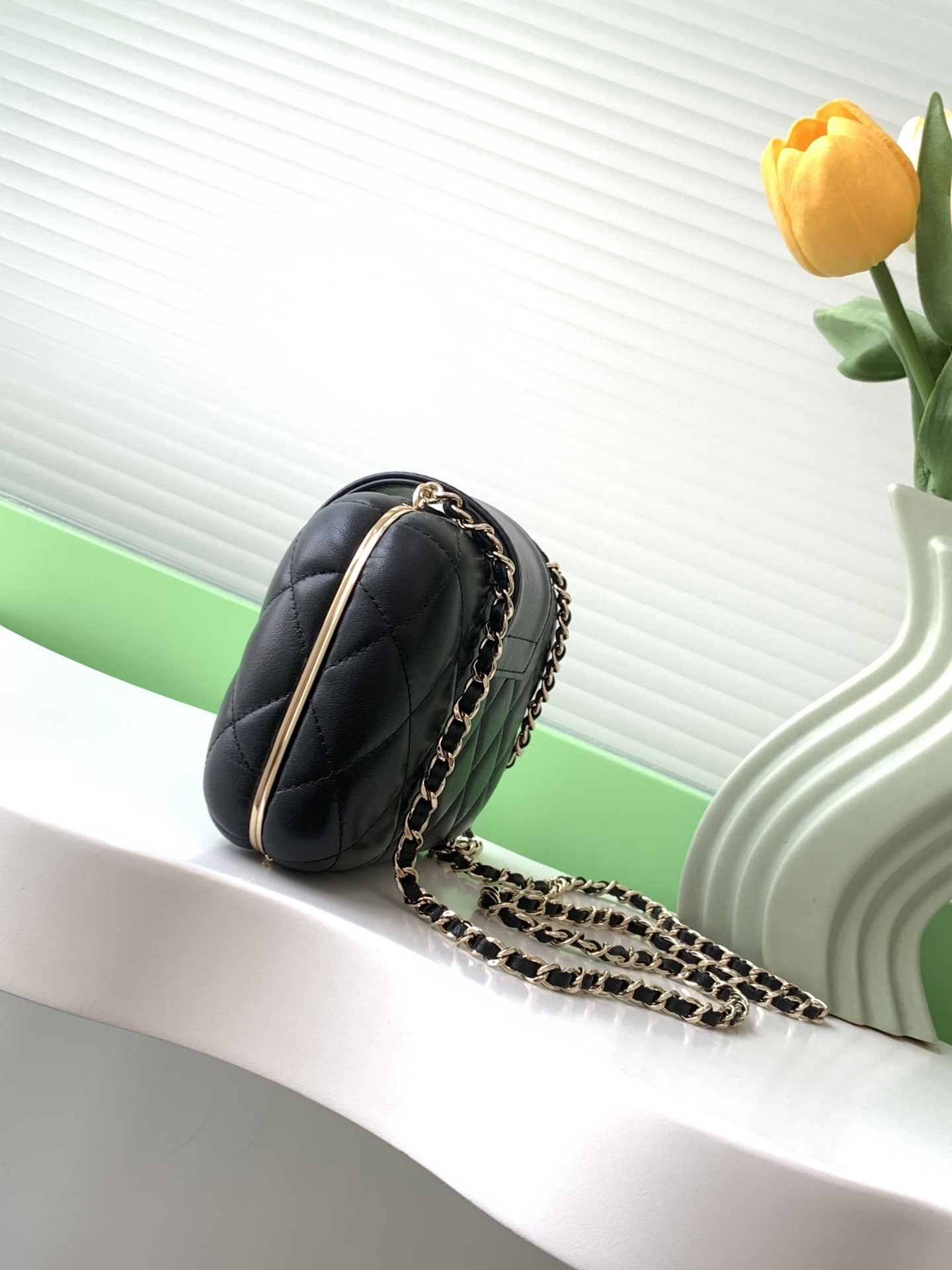 Ch*el clip bag 13x18x5cm